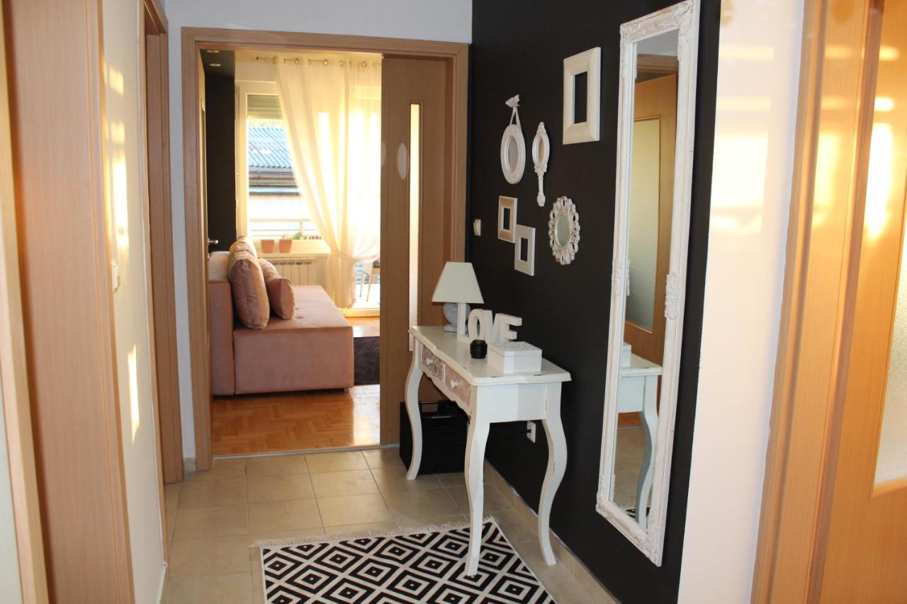 Apartman Diva Тузла Экстерьер фото